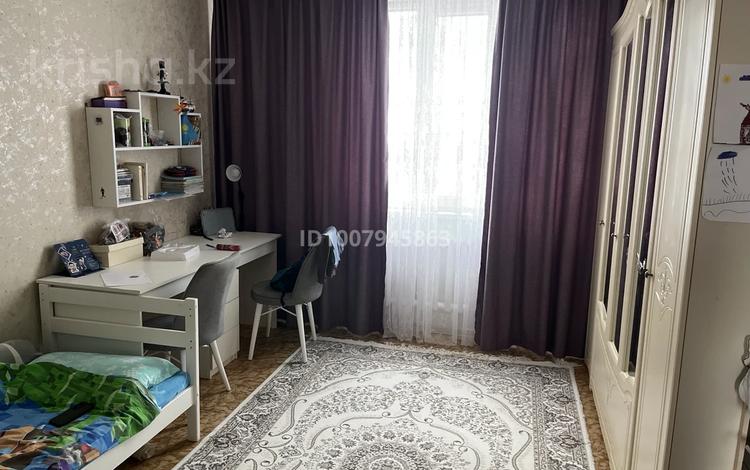 3-комнатная квартира · 70 м² · 9/9 этаж, 5 микрорайон 4 за 23 млн ₸ в Аксае — фото 2
