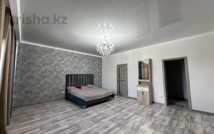 4-бөлмелі пәтер, 173.5 м², 9/10 қабат, 12 микрорайон, бағасы: 39 млн 〒 в Актобе — фото 2