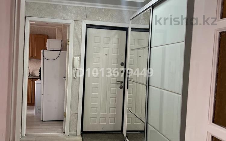 3-комнатная квартира · 70 м² · 9/9 этаж, мкр 12 — Супермаркет дина за 180 000 ₸ в Актобе — фото 2