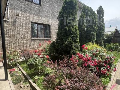 Жеке үй · 5 бөлме · 153 м² · 5 сот., мкр Теректы, Таусогар 32 — Рыскулова, бағасы: 92 млн ₸ в Алматы, Алатауский р-н