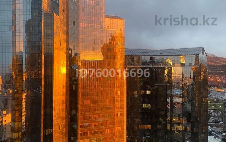 3-комнатная квартира · 75 м² · 3/22 этаж, проспект Аль-фараби 11 за 100 млн ₸ в Алматы, Бостандыкский р-н — фото 3