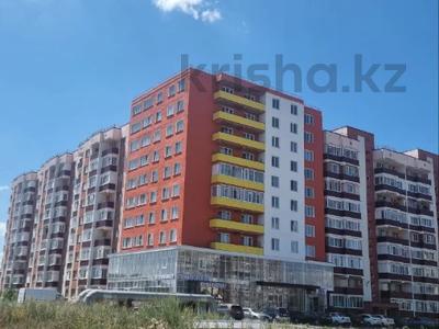 1-комнатная квартира, 52 м², 10/10 этаж, Казыбек Би 1Б за 18.2 млн 〒 в Усть-Каменогорске