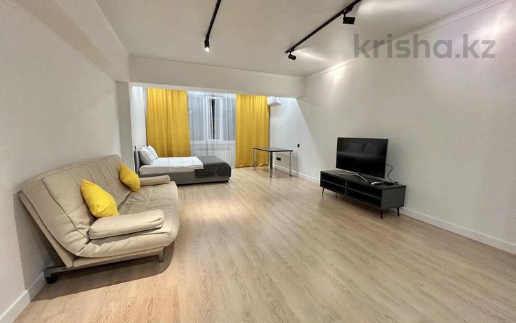 1-комнатная квартира · 52 м² · 9/12 этаж, Тулебаева 49/1 — Гоголя за 25 000 〒 в Алматы, Медеуский р-н — фото 2