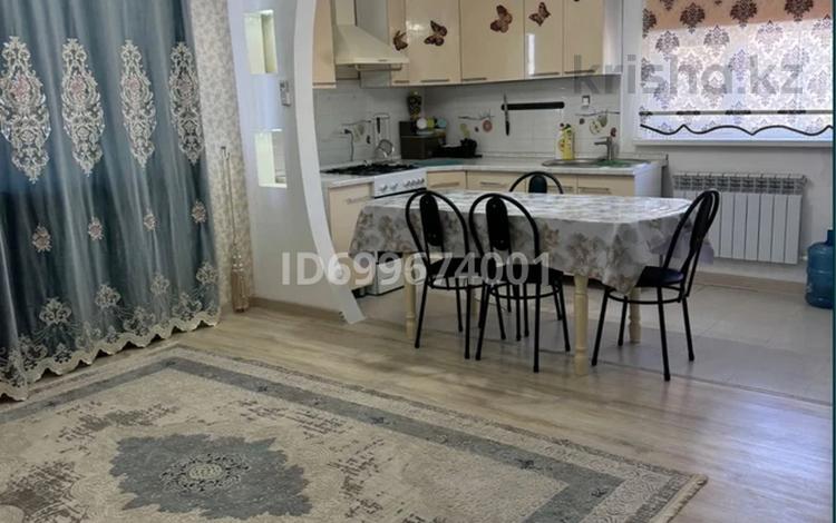 Отдельный дом · 2 комнаты · 70 м² · 13 сот., мкр Атамура, Мкр.Ата Мура 42 — Алиева-Курмангазы-Тайманова за 170 000 〒 в Атырау — фото 11