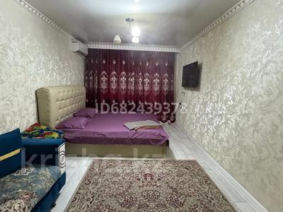 1-комнатная квартира · 35 м² · 2/4 этаж, Назарбаев 25 — Райымбек за 1 000 〒 в Алматы, Алмалинский р-н