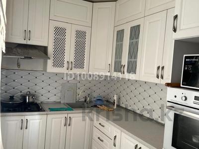 3-бөлмелі пәтер · 70 м² · 1/2 қабат, Шугыла сапаровский 54, бағасы: 12 млн ₸ в Жанаозен