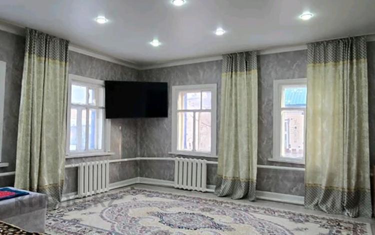 Отдельный дом · 3 комнаты · 69 м² · 8.8 сот., Краевая за 20.5 млн 〒 в Семее — фото 2