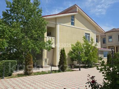 Отдельный дом · 4 комнаты · 310 м² · 10 сот., 1-й мкр за 85 млн 〒 в Актау