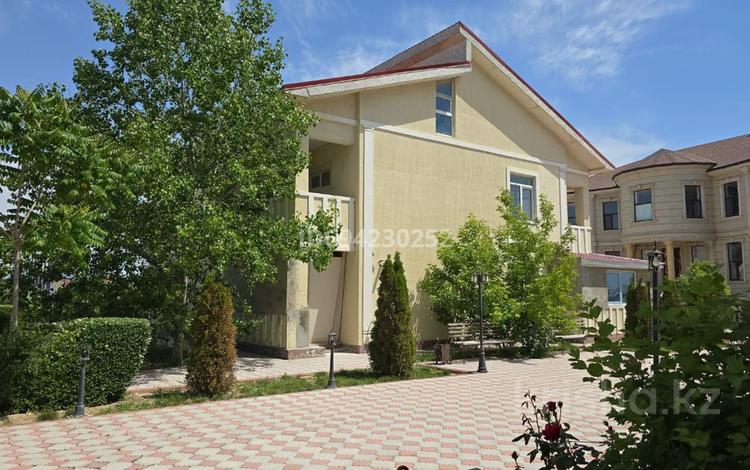 Отдельный дом · 4 комнаты · 310 м² · 10 сот., 1-й мкр за 85 млн 〒 в Актау — фото 3