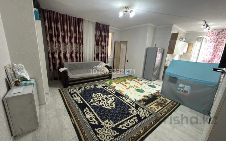 1-комнатная квартира · 37.7 м² · 2/5 этаж, мкр Кокжиек 45А за 18 млн ₸ в Алматы, Жетысуский р-н — фото 2