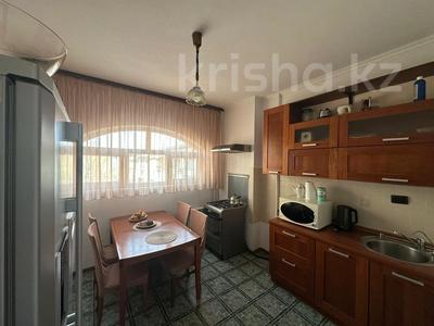 4-комнатная квартира · 95 м² · 5/9 этаж, мкр Мамыр-7 18 за 69 млн ₸ в Алматы, Ауэзовский р-н