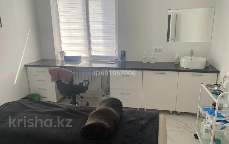 Медорталықтар мен дәріханалар · 20 м², бағасы: 120 000 ₸ в Актау, 17-й мкр — фото 4