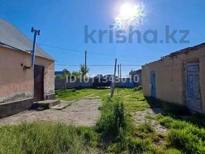 Жеке үй · 4 бөлме · 100 м² · 6 сот., мкр Турксиб, Бухар жырау 17 — Возле трассы, бағасы: 15 млн ₸ в Таразе