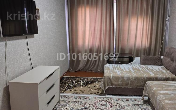 2-комнатная квартира · 56 м² · 2/5 этаж, 7-й мкр 3 за 160 000 ₸ в Актау — фото 2