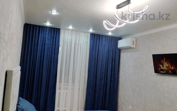 1-комнатная квартира · 40 м² · 3/9 этаж, мкр 8, Братьев Жубановых 291 за 13 000 〒 в Актобе — фото 5