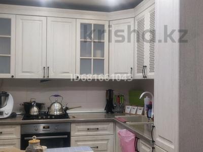 2-бөлмелі пәтер · 50 м² · 8/9 қабат, 11-й мкр — Ресторан Жасдаурен, бағасы: ~ 12.1 млн ₸ в Актау