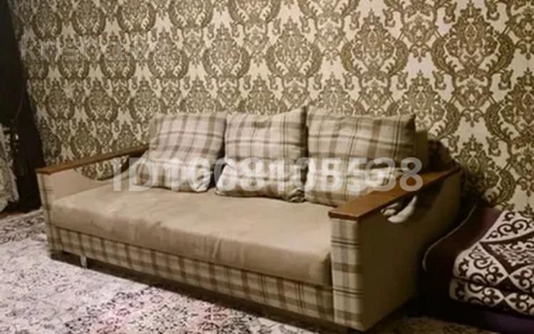 3-комнатная квартира · 60 м² · 5/5 этаж, 8-й микрорайон, Республика 15 — Республика Айбергенова за 20 млн ₸ в Шымкенте, Туран р-н — фото 2