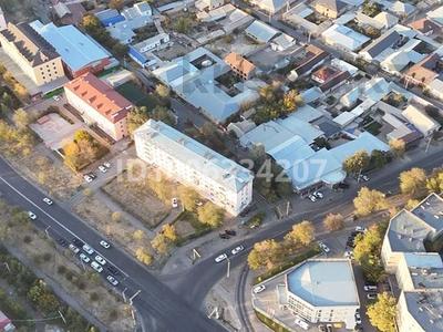 Отдельный дом · 4 комнаты · 110 м² · 6 сот., Алия Молдагулова 4 за 35 млн 〒 в Таразе