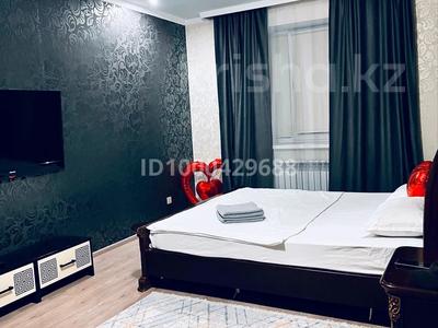 1-комнатная квартира · 64 м² · 1/6 этаж, мкр Нурсая 1 — Супермаркет Самал за 10 000 〒 в Атырау