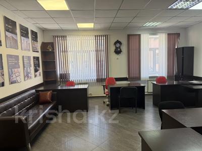 Кеңселер, білім орталықтары, кабинеттер және жұмыс орындары · 40 м², бағасы: 230 000 〒 в Караганде, Казыбек би р-н