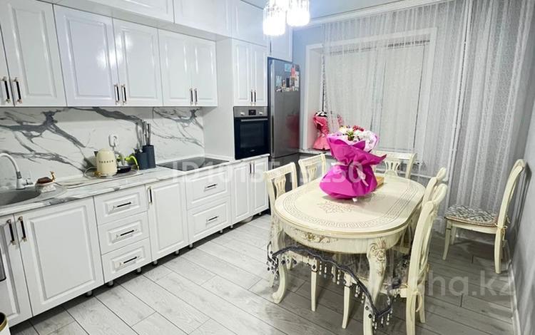 3-комнатная квартира · 80 м² · 4/5 этаж, 10мкр 21 за 34 млн ₸ в Балхаше — фото 2