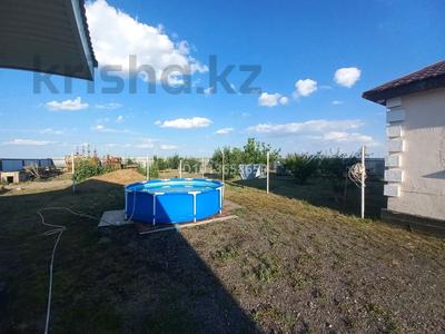 Отдельный дом · 4 комнаты · 130 м² · 10 сот., Мейрам 18 — Аралтал старый. за 25 млн ₸ в Аксае