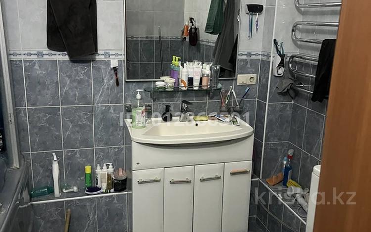 3-бөлмелі пәтер · 95 м² · 6/15 қабат, Жазылбека 20, бағасы: ~ 71 млн ₸ в Алматы, Ауэзовский р-н — фото 2