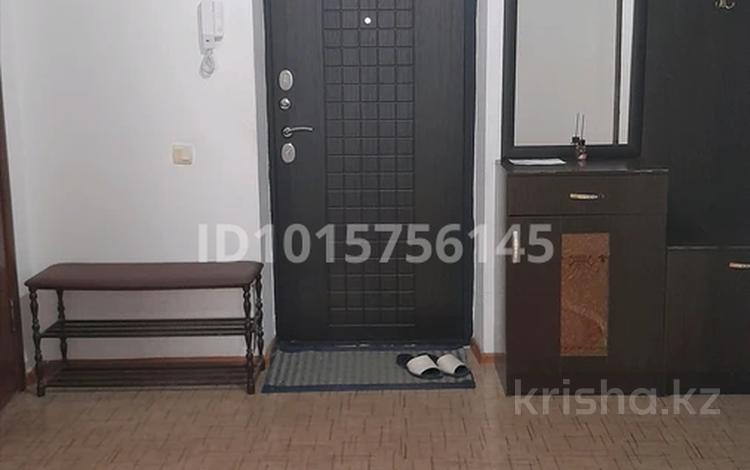 2-бөлмелі пәтер · 56 м² · 2/5 қабат, Байтерек ш/а. 30 — №66 жайлы мектеп маңында, бағасы: 14 млн ₸ в Таразе, мкр Байтерек — фото 2
