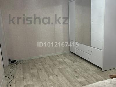 2-бөлмелі пәтер · 57 м² · 9/9 қабат, 15-й мкр. 37, бағасы: 12 млн ₸ в Караганде