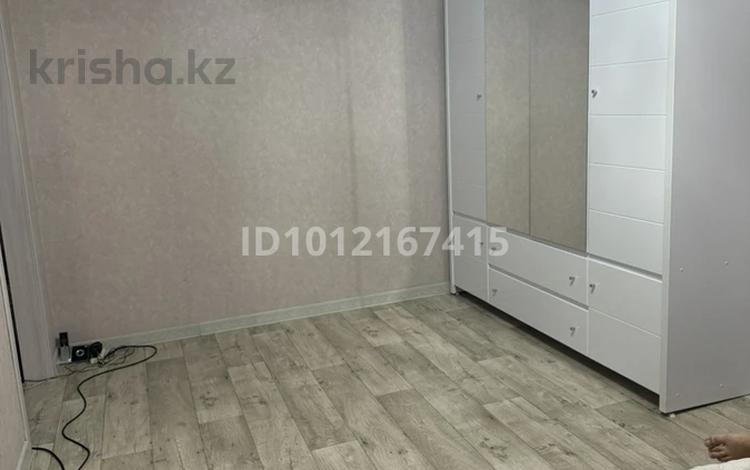 2-бөлмелі пәтер · 57 м² · 9/9 қабат, 15-й мкр. 37, бағасы: 12 млн ₸ в Караганде — фото 2