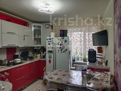 3-комнатная квартира · 64 м² · 2/9 этаж, 5 12 — Лунный проспект за 19.9 млн ₸ в Степногорске