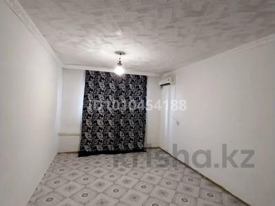 1-бөлмелі пәтер · 18 м² · 5/5 қабат, Кунаева 202, бағасы: 3 млн 〒 в Актобе, мкр. Курмыш