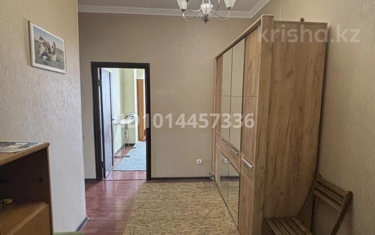 3-комнатная квартира · 78 м² · 8/10 этаж, Янушкевича 1/2 за 300 000 ₸ в Астане, Алматы р-н — фото 2