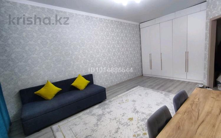 1-бөлмелі пәтер · 44 м² · 3/6 қабат, 17 мкр 90, бағасы: 7 700 ₸ в Актау — фото 4