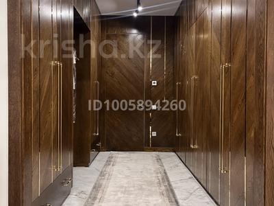 4-комнатная квартира · 300 м² · 5/12 этаж, Хаджи Мукана 49 за 430 млн ₸ в Алматы, Медеуский р-н