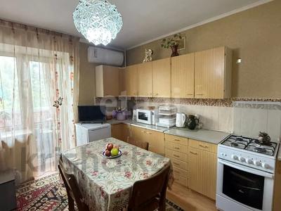 2-комнатная квартира · 55 м² · 2/5 этаж, Жамбыла Жабаева за 26.5 млн 〒 в Петропавловске