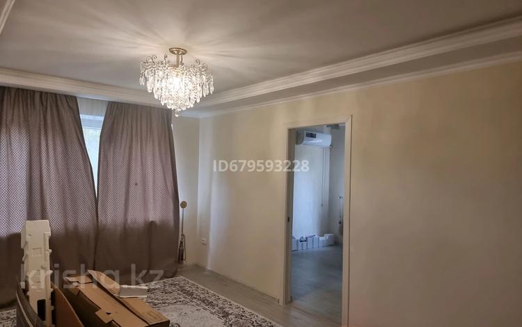 3-бөлмелі пәтер · 70 м² · 2/5 қабат, 3-шағынаудан 3 — Торговый дом Баян сулу, бағасы: 31 млн ₸ в Шымкенте, Туран р-н — фото 2