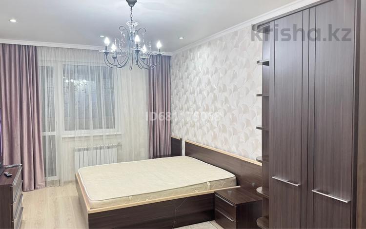 3-бөлмелі пәтер · 92 м² · 1/10 қабат, мкр Акбулак — Рыскулова Момышулы, бағасы: 350 000 ₸ в Алматы, Алатауский р-н — фото 15