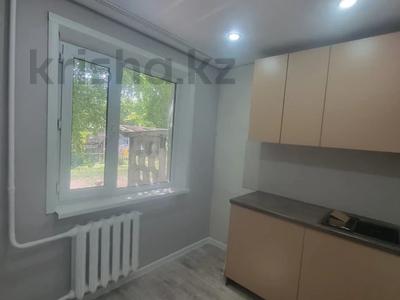 2-комнатная квартира · 44 м² · 1/5 этаж, Майкудук, 15й микрорайон — Горняк за 9.5 млн ₸ в Караганде, Алихана Бокейханова р-н