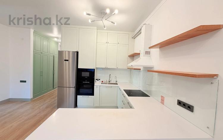 3-бөлмелі пәтер · 135 м² · 3/11 қабат, Мкр. Самал-3 15, бағасы: 158 млн ₸ в Алматы, Медеуский р-н — фото 37