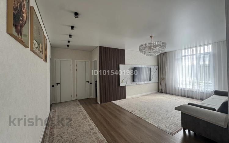 3-комнатная квартира · 99.7 м² · 3/8 этаж, Сатпаева 13Б за 80 млн ₸ в Усть-Каменогорске — фото 2