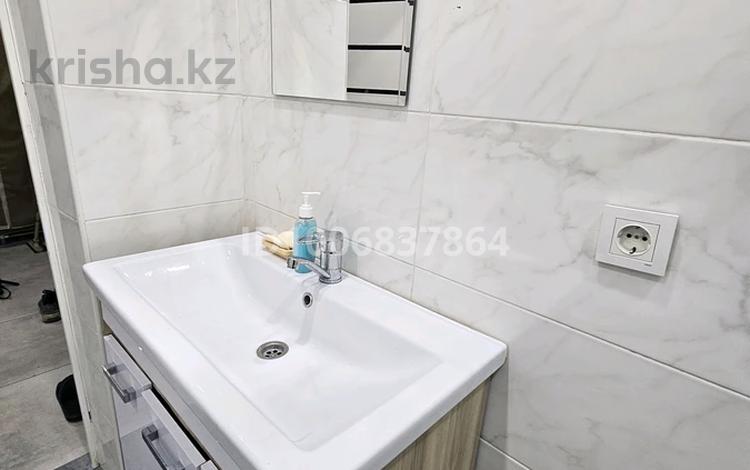1-комнатная квартира · 42 м² · 7/10 этаж, Толе би 285/8 корпус 6 за 10 000 ₸ в Алматы, Ауэзовский р-н — фото 2
