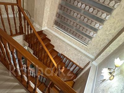 4-бөлмелі пәтер · 165 м² · 2/3 қабат, Алғабас ш/а., Шамшырак, бағасы: 65 млн ₸ в Алматы, Алатауский р-н