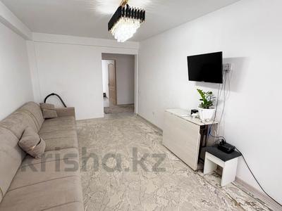 3-комнатная квартира · 73 м² · 5/5 этаж, 8 мкр за 26 млн 〒 в Талдыкоргане