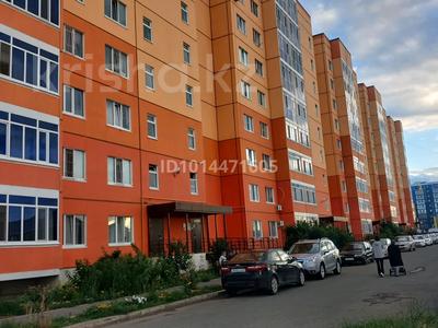 2-бөлмелі пәтер · 63 м² · 6/10 қабат, Ескі аэропорт ш/а., Самал 92, бағасы: 23.5 млн ₸ в Уральске, мкр Старый Аэропорт