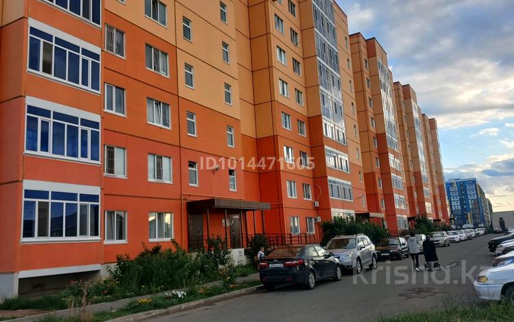 2-бөлмелі пәтер · 63 м² · 6/10 қабат, Ескі аэропорт ш/а., Самал 92, бағасы: 23.5 млн ₸ в Уральске, мкр Старый Аэропорт — фото 2