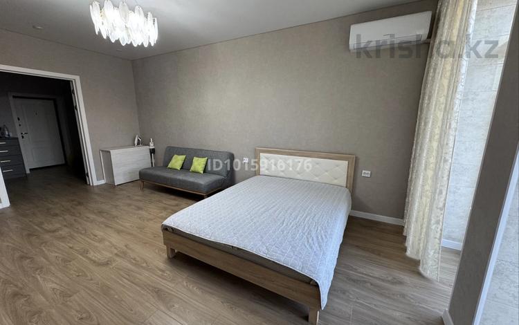 1-комнатная квартира · 58.6 м² · 3/7 этаж, Сарайшык 4 — Пересечение улицы Сарайшык и Сатыбалды Дауымова за 250 000 ₸ в Уральске — фото 2