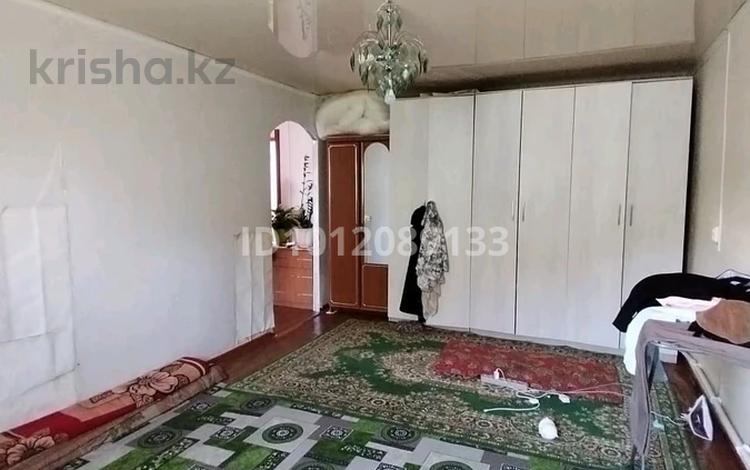 Жеке үй · 2 бөлме · 50 м², мкр. Зачаганск пгт кушум 23 — Находится возле остановки поворот, внутри двора, бағасы: 50 000 ₸ в Уральске — фото 2