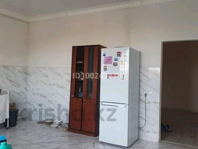 Отдельный дом · 7 комнат · 200 м², Акбулак — Новостройка за 300 000 〒 в 