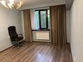 4-комнатная квартира, 85 м², 3/5 этаж помесячно, мкр Таугуль-1 за 400 000 〒 в Алматы, Ауэзовский р-н — фото 10